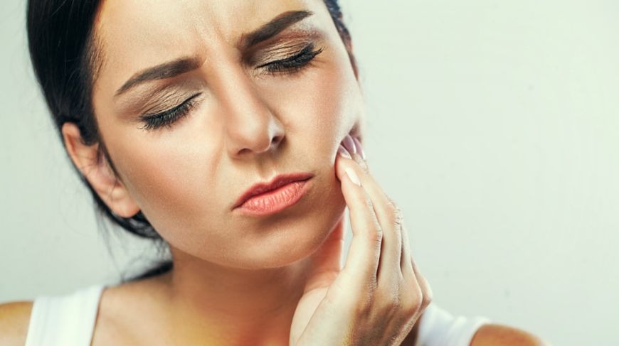 Tooth Pain: 5 Reasons Why Your Teeth Hurt Tooth Pain: 5 Reasons Why Your Teeth Hurt